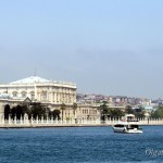 Дворец Долмабахче в Стамбуле – дворец последних султанов Османской империи