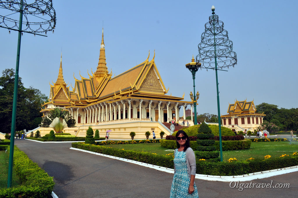 Phnom_Penh_Royal_Palace_13