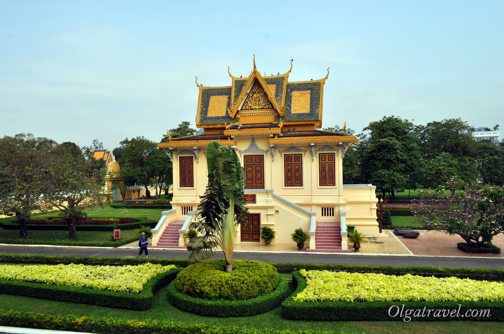 Phnom_Penh_Royal_Palace_25
