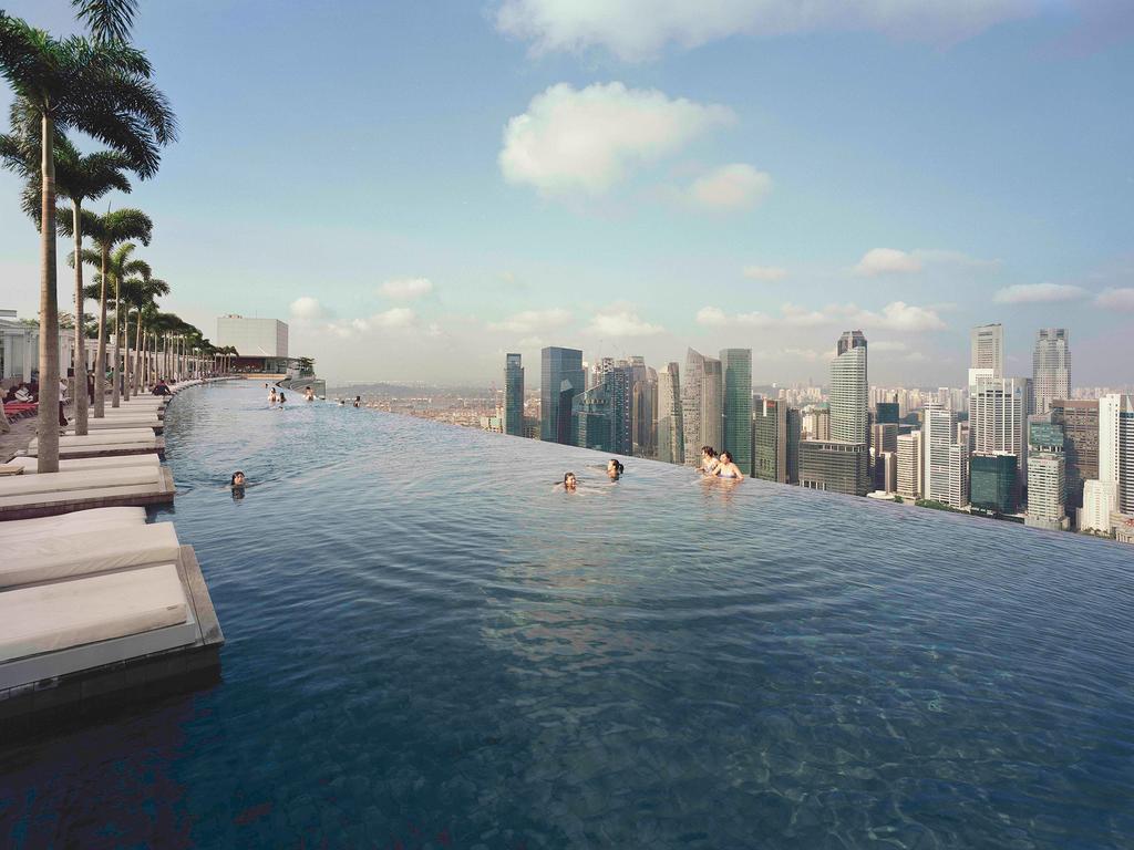 бассейн отеля marina bay sands сингапур